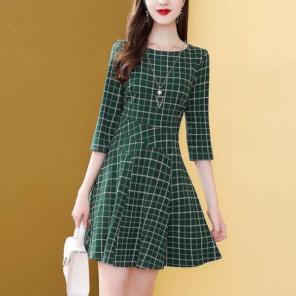 vintage floral print a-line dress women spring elegant o-neck three quarter sleeve party mini office lady 2021 casual dresses, Black;gray
vintage floral print a-line dress women spring elegant o-neck three quarter sleeve party mini office lady 2021 casual dresses, Black;gray