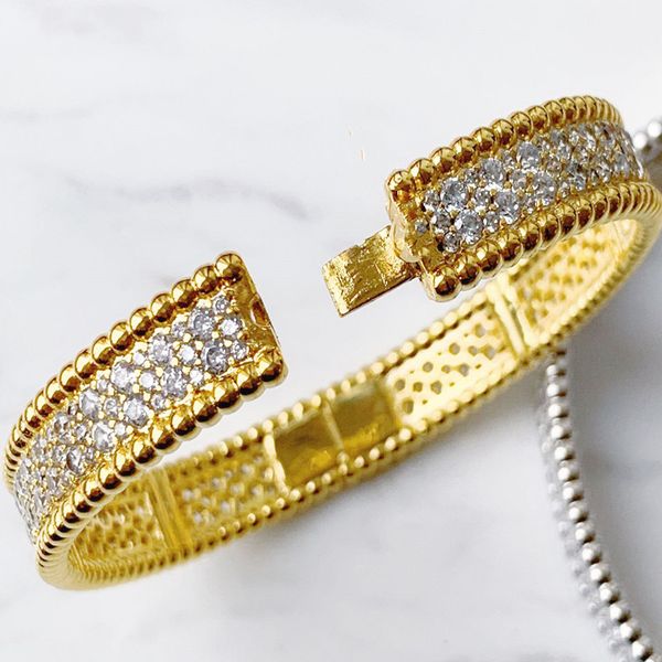 women crystal bangle jewelry 18k gold color lucky sparkling three rows of diamond bangle bracelets valentine's day jewelry gift, Black
women crystal bangle jewelry 18k gold color lucky sparkling three rows of diamond bangle bracelets valentine's day jewelry gift, Black