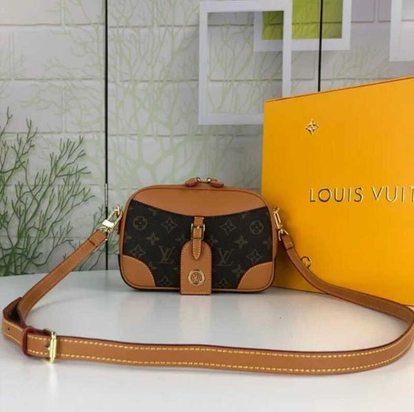 bag, shoulder m66778 new women's bag, shoulder brand messenger bag handbags iconic handles designer bags totes cross body luxury bag cl
bag, shoulder m66778 new women's bag, shoulder brand messenger bag handbags iconic handles designer bags totes cross body luxury bag cl