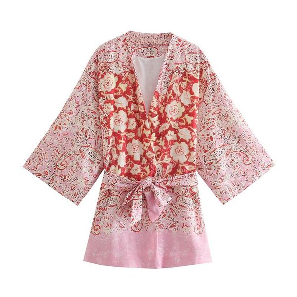 women's blouses & shirts women 2022 fashion with belt floral print kimono vintage three quarter sleeve side slit female streetwear, White
women's blouses & shirts women 2022 fashion with belt floral print kimono vintage three quarter sleeve side slit female streetwear, White