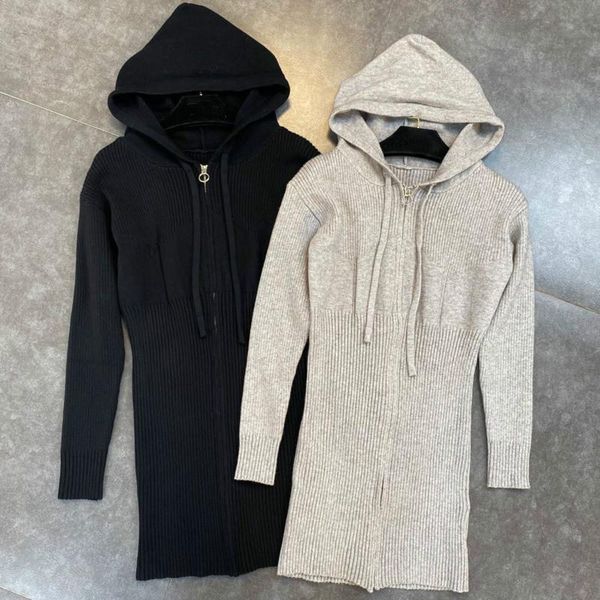 casual dresses deat 2021 winter women fashion hooded long sleeve zipper decorative waist closing slim knitted mini dress rd469, Black;gray
casual dresses deat 2021 winter women fashion hooded long sleeve zipper decorative waist closing slim knitted mini dress rd469, Black;gray