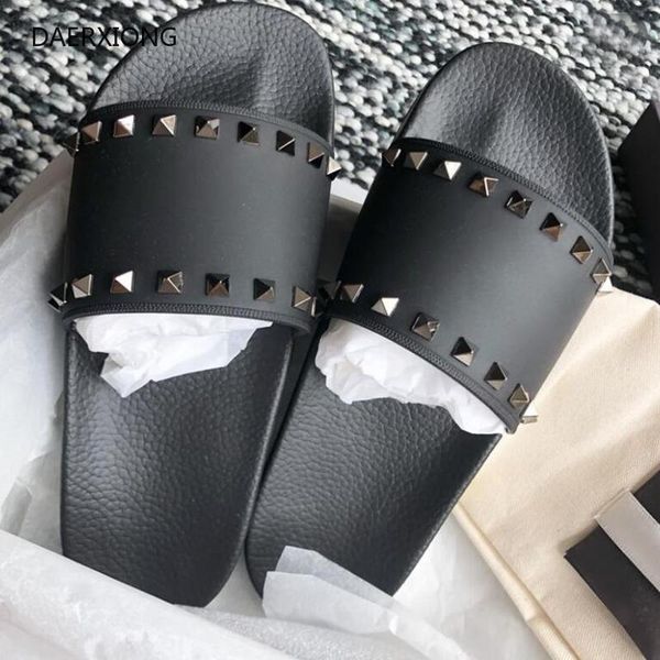 black women/men flat sandals rivets all men flats slipper flip flop lovers beach 36-44 without box slippers
black women/men flat sandals rivets all men flats slipper flip flop lovers beach 36-44 without box slippers