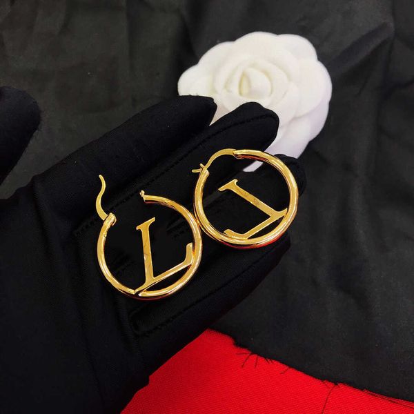 big simple 2021 circle fashion womens earrings hoop earrings for woman lucyjewelry ss 21072103w, Golden;silver
big simple 2021 circle fashion womens earrings hoop earrings for woman lucyjewelry ss 21072103w, Golden;silver