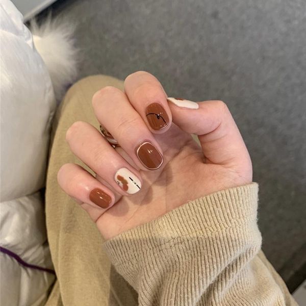 false nails 24pcs fake with design caramel graffiti short nail stickers finished glue press on for girls dl, Red;gold
false nails 24pcs fake with design caramel graffiti short nail stickers finished glue press on for girls dl, Red;gold