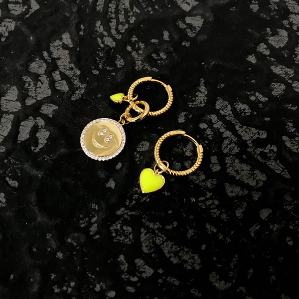 s925 sterling silver circular hoop love smile face asymmetric earrings personality fashion fresh design luxury jewelry monaco gift for girlf, Golden;silver
s925 sterling silver circular hoop love smile face asymmetric earrings personality fashion fresh design luxury jewelry monaco gift for girlf, Golden;silver