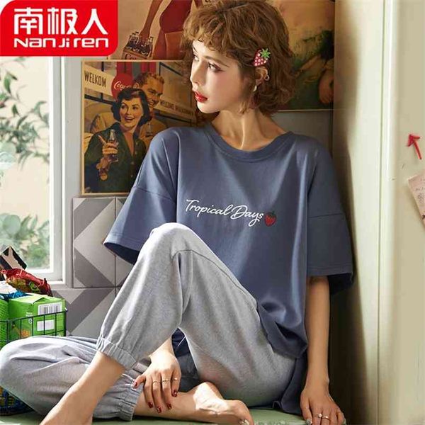 women summer pajamas cotton short-sleeved trousers two-piece suit thin home service outer wear bathing 210809, Black;red
women summer pajamas cotton short-sleeved trousers two-piece suit thin home service outer wear bathing 210809, Black;red