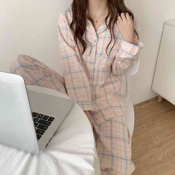 autumn winter pajamas ladies plaid cute spring and autumn long sleeves can be worn outside home service kawaii pajama, Black;red
autumn winter pajamas ladies plaid cute spring and autumn long sleeves can be worn outside home service kawaii pajama, Black;red