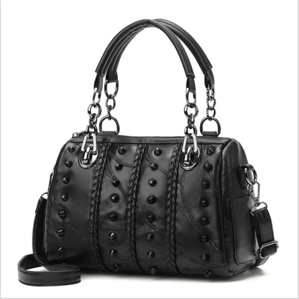 evening bags vintage style handle rivet leather handbag sell pu chain crossbody casual shoulder bag for summer autumn
evening bags vintage style handle rivet leather handbag sell pu chain crossbody casual shoulder bag for summer autumn