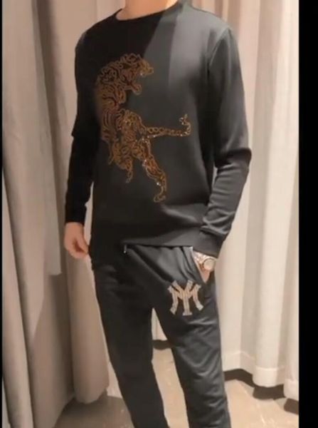 men casual sweatshirt men's winter clothing rhinestone design man fashion hoodies o-neck pullover clothing, Black
men casual sweatshirt men's winter clothing rhinestone design man fashion hoodies o-neck pullover clothing, Black