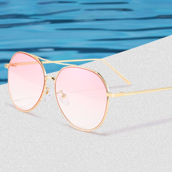 New toad Sunglasses driving sunglasses Fashion ocean Sunglasses men's and women's fashion street photography, White;black
New toad Sunglasses driving sunglasses Fashion ocean Sunglasses men's and women's fashion street photography, White;black