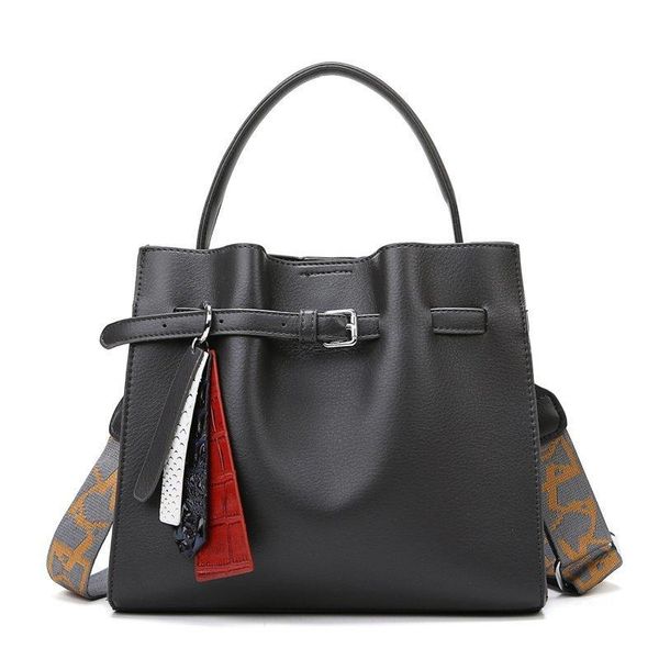 evening bags summer female bag for ladies phone pocket zipper woman handbags flap leather women shoulder crossbody
evening bags summer female bag for ladies phone pocket zipper woman handbags flap leather women shoulder crossbody