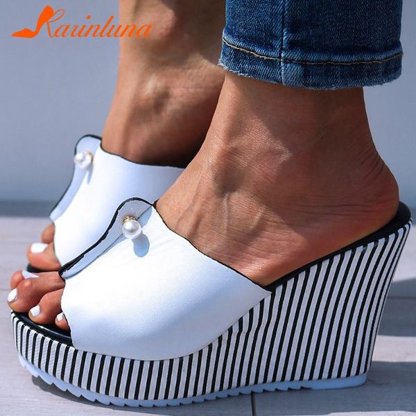 slippers karin high heels 2021 striped ins pearls casual summer sandal women platform shoes, Black
slippers karin high heels 2021 striped ins pearls casual summer sandal women platform shoes, Black