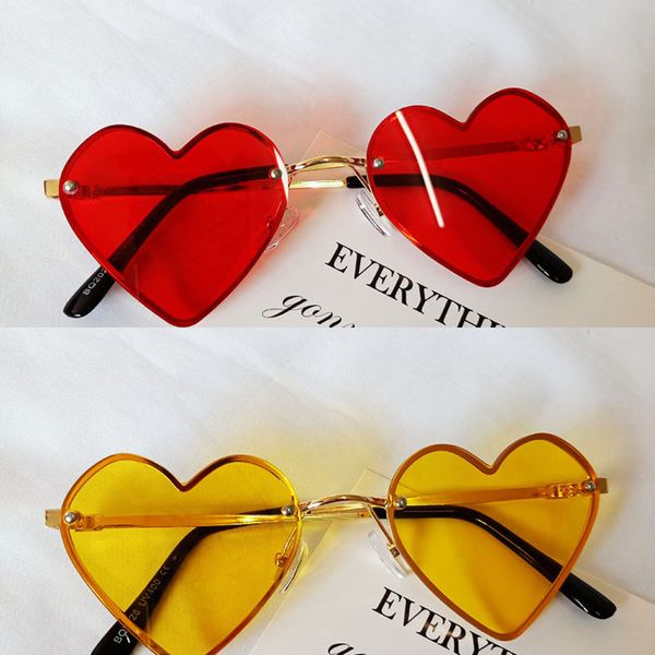 landseen passionate red heart sunglasses decorative trend women sunglasses unique fashion glasses accessories glasses wholesale, Silver
landseen passionate red heart sunglasses decorative trend women sunglasses unique fashion glasses accessories glasses wholesale, Silver