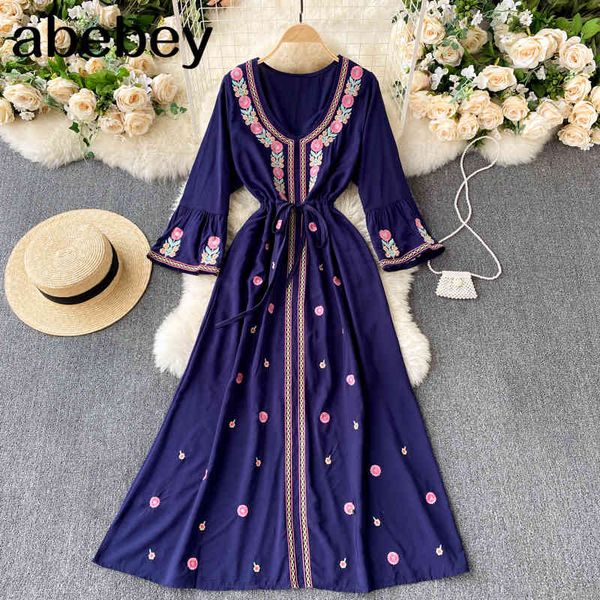 women embroidery flower dress v neck flared sleeve lace up a-line spring korean casual vacation midi 210512, Black;gray
women embroidery flower dress v neck flared sleeve lace up a-line spring korean casual vacation midi 210512, Black;gray
