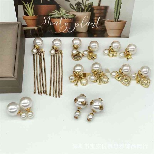2021 new designer family earrings tassel letter love diamond five pointed star size pearl two belt bao style, Golden
2021 new designer family earrings tassel letter love diamond five pointed star size pearl two belt bao style, Golden