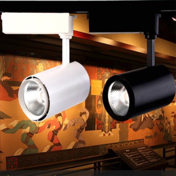 track lights 7/10/15/20/30w led spotlight bar dance room restaurant mall and other commercial display
track lights 7/10/15/20/30w led spotlight bar dance room restaurant mall and other commercial display