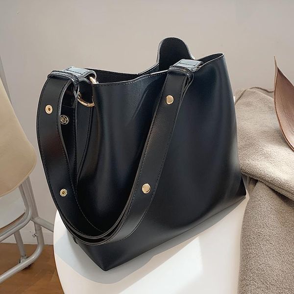 fashion designer pu leather female handbags large capacity casual ladies tote black bucket women shoulder hand bag waist bags
fashion designer pu leather female handbags large capacity casual ladies tote black bucket women shoulder hand bag waist bags