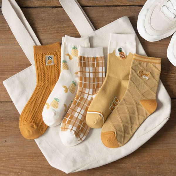 autumn winter thin cute embroidered cotton stockings, Black;white 
autumn winter thin cute embroidered cotton stockings, Black;white