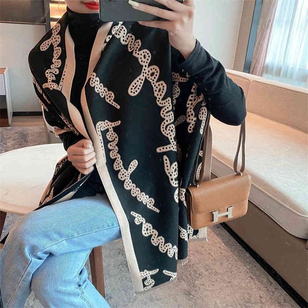 shawl scarf imitation cashmere women's winter 2021 letter warm rectangular air conditioning room tide, Blue;gray
shawl scarf imitation cashmere women's winter 2021 letter warm rectangular air conditioning room tide, Blue;gray