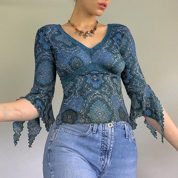 women's t-shirt vintage harajuku women close-fitting pullover 3/ 4 flared sleeves v-neck lace hem print t-shirts streetwear 2021 est, White
women's t-shirt vintage harajuku women close-fitting pullover 3/ 4 flared sleeves v-neck lace hem print t-shirts streetwear 2021 est, White