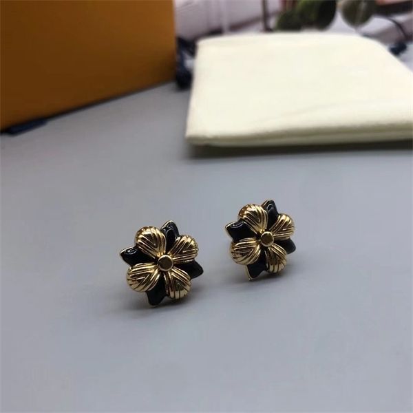 fashion letter hoop earrings aretes orecchini for women party wedding lovers gift jewelry engagement 3211q, Golden;silver
fashion letter hoop earrings aretes orecchini for women party wedding lovers gift jewelry engagement 3211q, Golden;silver