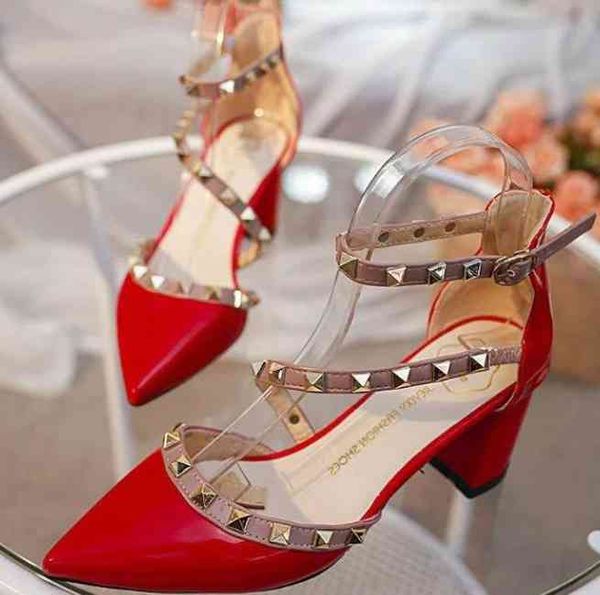 ladies patent leather t-strap sandals with rivets cover heel shoes fashion new arrivals pointed toe sandalias flats red y0430, Black
ladies patent leather t-strap sandals with rivets cover heel shoes fashion new arrivals pointed toe sandalias flats red y0430, Black