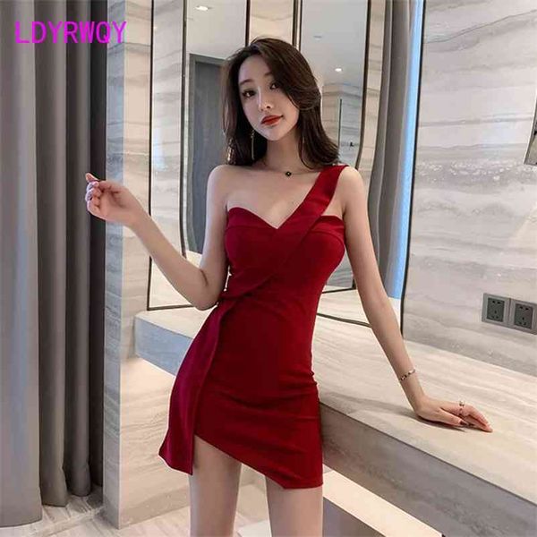 ldyrwqy style fashion temperament night show low cut v-neck slim bag hip dress office lady sheath 210603, Black;gray
ldyrwqy style fashion temperament night show low cut v-neck slim bag hip dress office lady sheath 210603, Black;gray