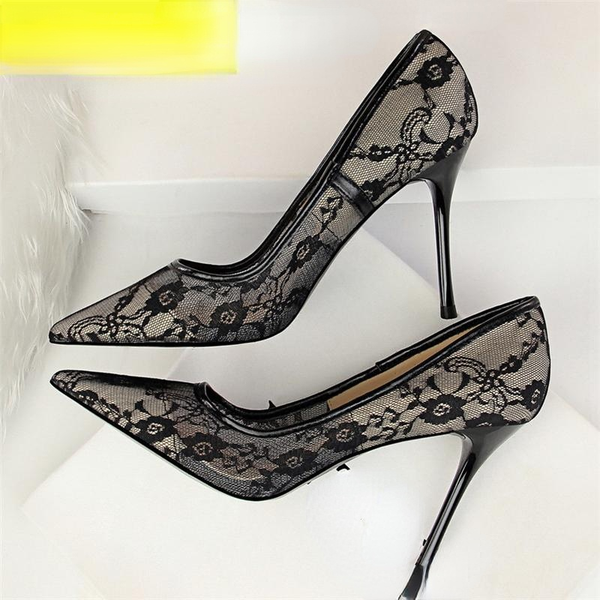 2021 new arrival dress shoes black lace high heels summer women's zipper wedding and party
2021 new arrival dress shoes black lace high heels summer women's zipper wedding and party