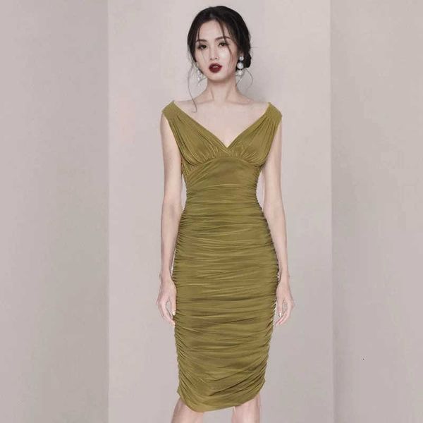 luxury party evening dress 2021 summer fashion minority light mature temperament v-neck pleated waist slim banquet skirt, White;pink
luxury party evening dress 2021 summer fashion minority light mature temperament v-neck pleated waist slim banquet skirt, White;pink
