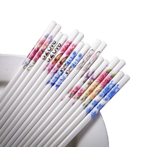 pair of high-quality ceramic chopsticks, dishwasher safe. suitable for sushi, sliding doors, rice, noodles, restaurants, etc. chopsticks
pair of high-quality ceramic chopsticks, dishwasher safe. suitable for sushi, sliding doors, rice, noodles, restaurants, etc. chopsticks