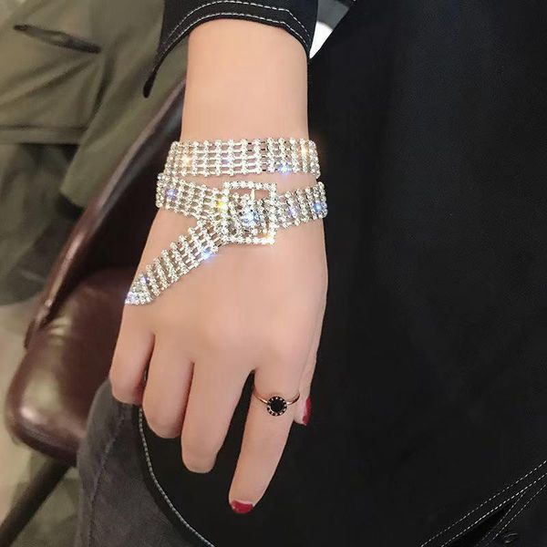 tennis european style rhinestone belt bracelet temperament women's korean version simple personality fashion jewelry, Golden;silver
tennis european style rhinestone belt bracelet temperament women's korean version simple personality fashion jewelry, Golden;silver