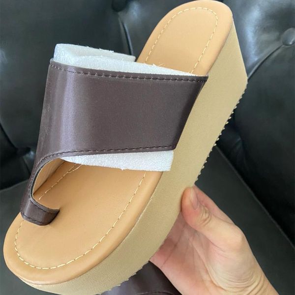 slippers summer 2021 women flip flop platform woman open toe flat shoes female casual comfortable ladies big size footwear, Black
slippers summer 2021 women flip flop platform woman open toe flat shoes female casual comfortable ladies big size footwear, Black