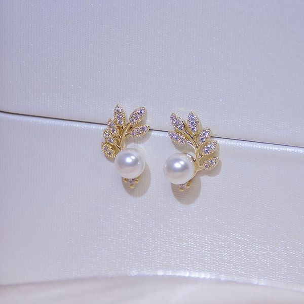 stud 14k gold plated elegant crystal leaves earrings for women cubic zircon delicate jewelry pearl, Golden;silver
stud 14k gold plated elegant crystal leaves earrings for women cubic zircon delicate jewelry pearl, Golden;silver