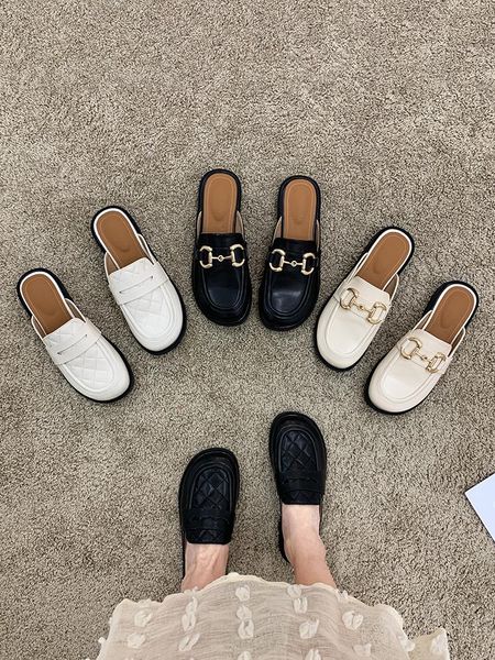 women's shoes slippers spring 2021 fashion metal decorative low-heel round toe mules, Black
women's shoes slippers spring 2021 fashion metal decorative low-heel round toe mules, Black