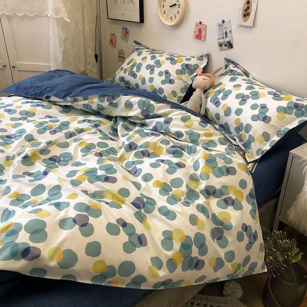 bedding sets korean small fresh four piece quilt cover sheet simple girl heart student dormitory single three set
bedding sets korean small fresh four piece quilt cover sheet simple girl heart student dormitory single three set