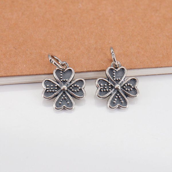 s925 accessories thai silver four leaf lucky grass pendant diy handmade bracelet necklace jewelry pendant, Black
s925 accessories thai silver four leaf lucky grass pendant diy handmade bracelet necklace jewelry pendant, Black