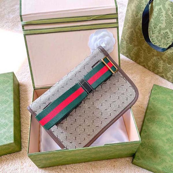 luxury designer ladiy fashion female bag waist printing handbags lady multifunctional one-shoulder wallet casual 2021 handbag 24
luxury designer ladiy fashion female bag waist printing handbags lady multifunctional one-shoulder wallet casual 2021 handbag 24