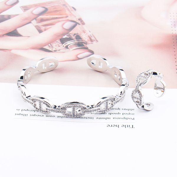 2021 designer bangle women and men creative fashion full diamond pig nose bracelet ring set womens trinkets hollowed out openings jewelry br, Black
2021 designer bangle women and men creative fashion full diamond pig nose bracelet ring set womens trinkets hollowed out openings jewelry br, Black