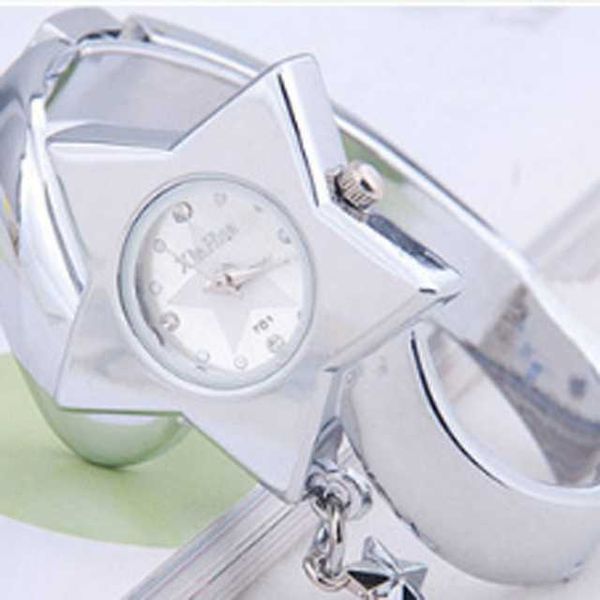 wristwatches fashion brand five-pointed star full stainless steel clocks women round dial necklace chain bracelet analog wrist watches, Slivery;brown
wristwatches fashion brand five-pointed star full stainless steel clocks women round dial necklace chain bracelet analog wrist watches, Slivery;brown