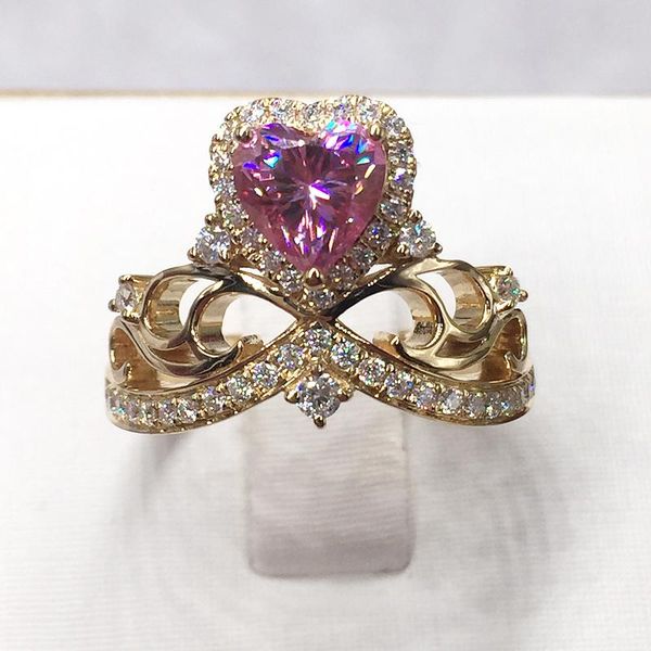 cluster rings 100% 18k gold 1ct pink moissanite diamond ring d color vvs with national certificate 001, Golden;silver
cluster rings 100% 18k gold 1ct pink moissanite diamond ring d color vvs with national certificate 001, Golden;silver