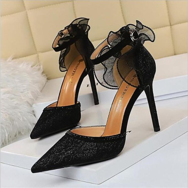 dress shoes women high heel lace flower sandals buckle pumps summer party women's black stiletto
dress shoes women high heel lace flower sandals buckle pumps summer party women's black stiletto