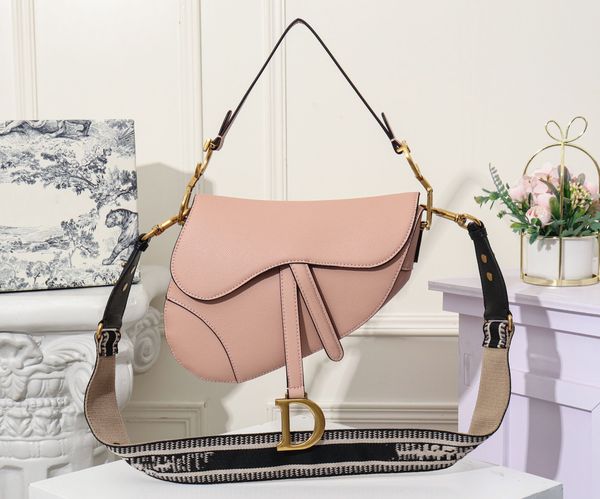 luxury brand hand saddle bag single shoulders italic, leather palmprint series wide shoulder belt d pink
luxury brand hand saddle bag single shoulders italic, leather palmprint series wide shoulder belt d pink