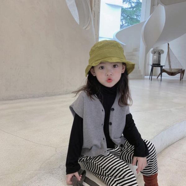 jackets 2021 arrival girls knitted sweaters autumn fashion kids cardigan sweater vest 1-7 years co989, Blue;gray
jackets 2021 arrival girls knitted sweaters autumn fashion kids cardigan sweater vest 1-7 years co989, Blue;gray