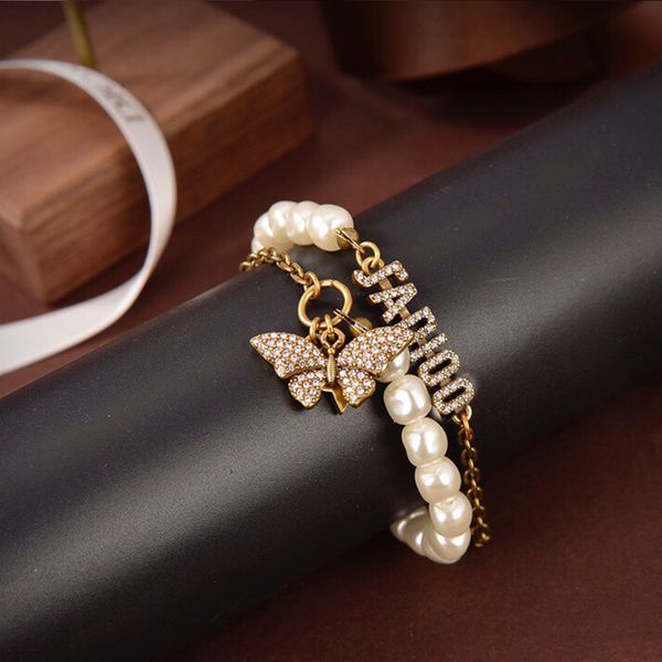 d family butterfly pearl bracelet female 2021 double layer tassel letter, Golden;silver
d family butterfly pearl bracelet female 2021 double layer tassel letter, Golden;silver