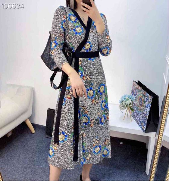 dress summer elegant atmosphere bathrobe style lace up autumn 2021 fashion temperament women's, White;black
dress summer elegant atmosphere bathrobe style lace up autumn 2021 fashion temperament women's, White;black