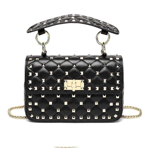 2021 new fashion chain bag sheepskin rivet small square hand one shoulder leather women's guangzhou
2021 new fashion chain bag sheepskin rivet small square hand one shoulder leather women's guangzhou