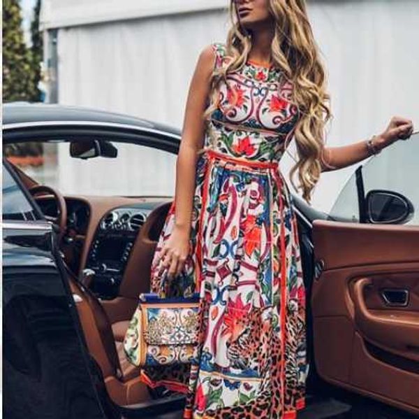 2021 new female sleeveless dress mid-calf long party robe elegant blue and white porcelain summer floral dress y1006, Black;gray
2021 new female sleeveless dress mid-calf long party robe elegant blue and white porcelain summer floral dress y1006, Black;gray