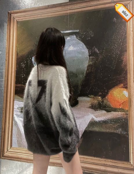 gradient ossw of21 autumn winter arrow mohair black and white gray sweater for men women