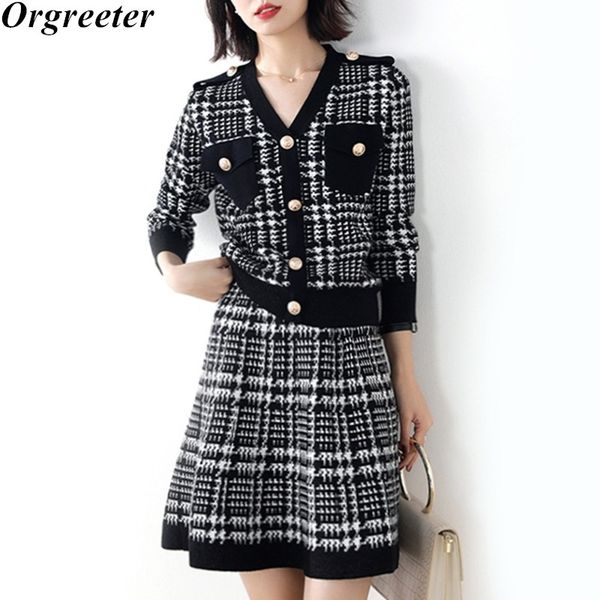 houndstooth fashion knitted sweater skirt two piece set women's casual single-breasted pullover knit and a-line skirts sets 210330, White
houndstooth fashion knitted sweater skirt two piece set women's casual single-breasted pullover knit and a-line skirts sets 210330, White