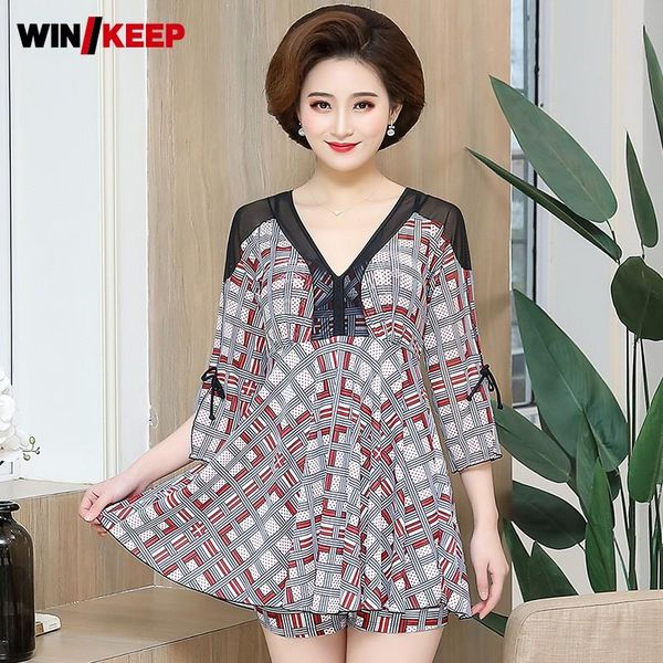 one-piece suits plaid vintage swimsuit plus size 5xl 2021 women v-neck straight skirt piece pushing up slim fit swimwear
one-piece suits plaid vintage swimsuit plus size 5xl 2021 women v-neck straight skirt piece pushing up slim fit swimwear